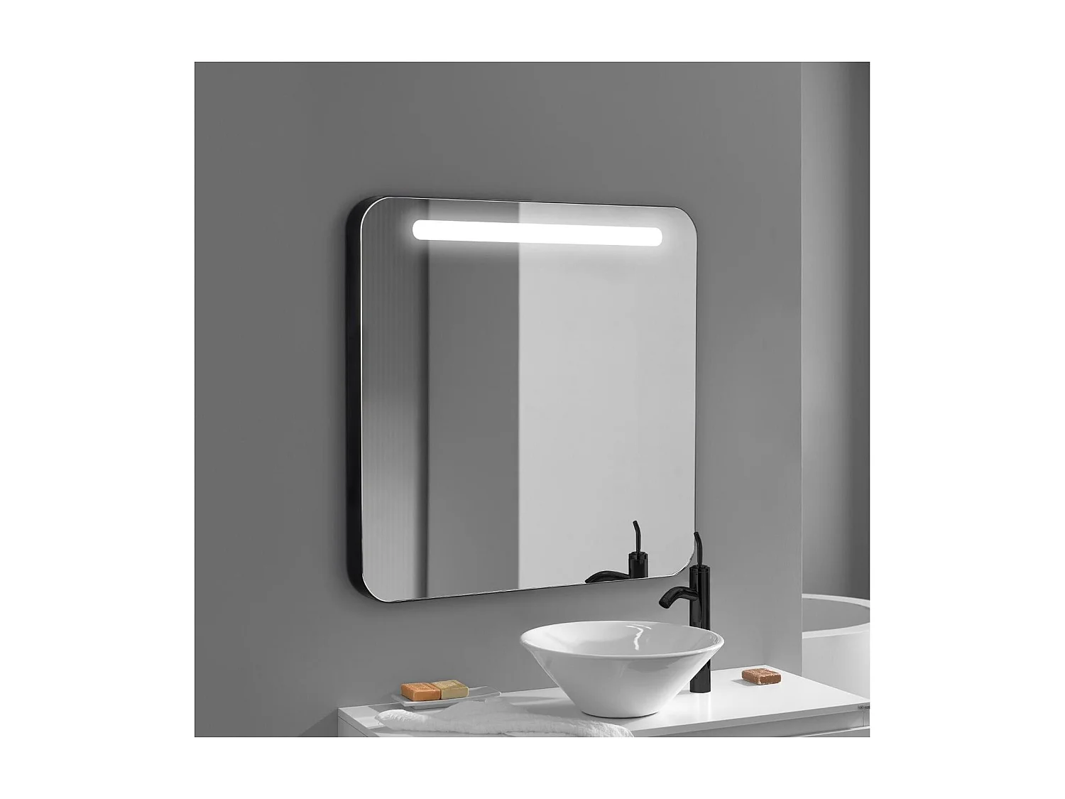Lustro LED Zoé 60x70 cm czarna matowa aluminiowa rama, naturalne światło 4000K, wymienne diody LED Samsung, kompaktowy design do łazienki 3990983 - obrazek 1