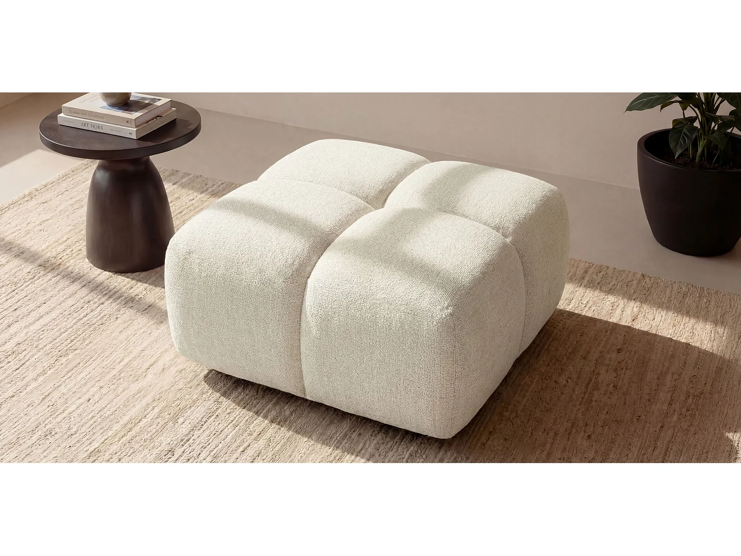 Designer Pouf ALVERO 88x88 cm w tkaninie kremowo-białej - Premium Jakość, Nowoczesny Design, Pianka O Wysokiej Elastyczności 5009638 - obrazek 1