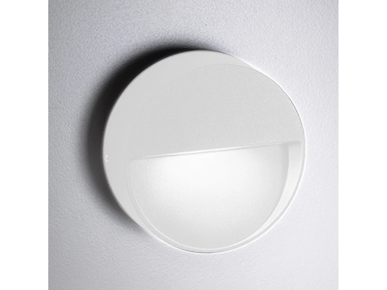 Dolna lampa ścienna LED do użytku wewnętrznego i zewnętrznego, kształt okrągły, odlew aluminiowy, kolor matowy biały, 4,5 W, 3000 K, IP54, 10 x 3 cm 5012208 - obrazek 1